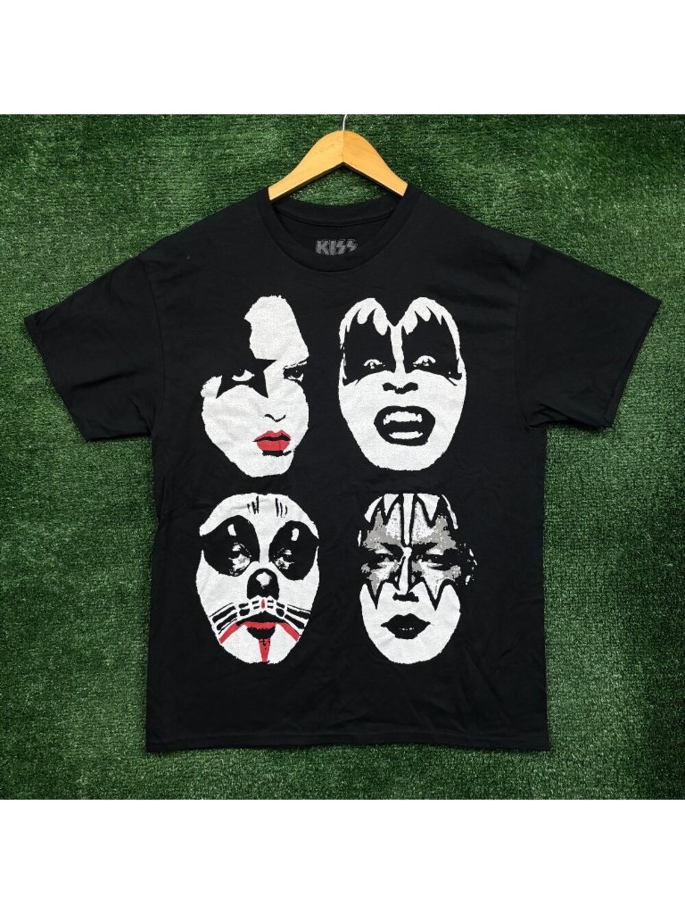 Kiss Jumbo Face Portraits T-Shirt Size Large